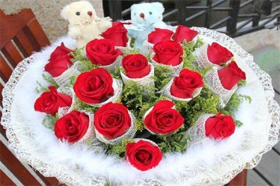 18朵玫瑰代表什么意思，代表真诚与坦白的爱