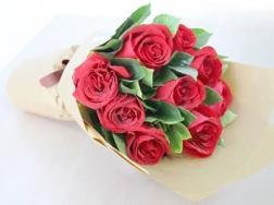不同颜色9朵玫瑰的花语是什么？